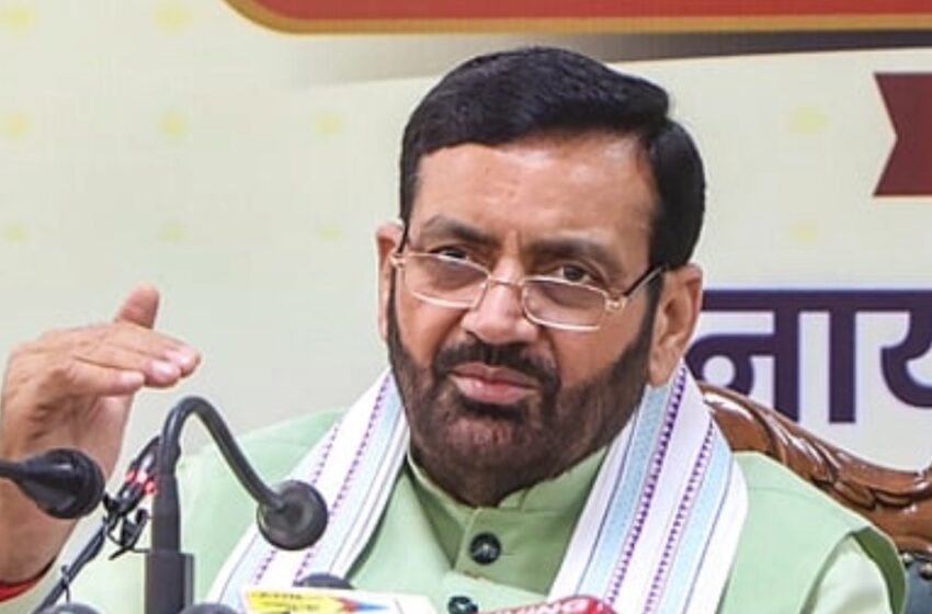  പുസ്തകം മാത്രം പഠിച്ചാൽ പോരാ, ഇനി യോഗയും അറിയണം; ഹരിയാനയിൽ സർക്കാർ ജോലി പരീക്ഷകളിൽ യോഗ നിർബന്ധമാക്കി