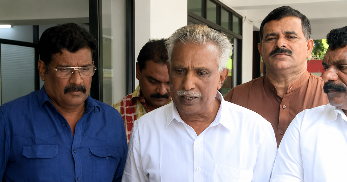 'സ്ത്രീകളുടെ സൗജന്യ യാത്ര സ്വകാര്യ ബസുകളിലേക്ക് കൂടി വ്യാപിപ്പിക്കാൻ സർക്കാർ തയാറാകണം'; 16 ദിവസത്തിനിടെ 30 കോടിയിലധികം രൂപയുടെ നഷ്ടം സംഭവിച്ചതായി ബസ് ഉടമകൾ