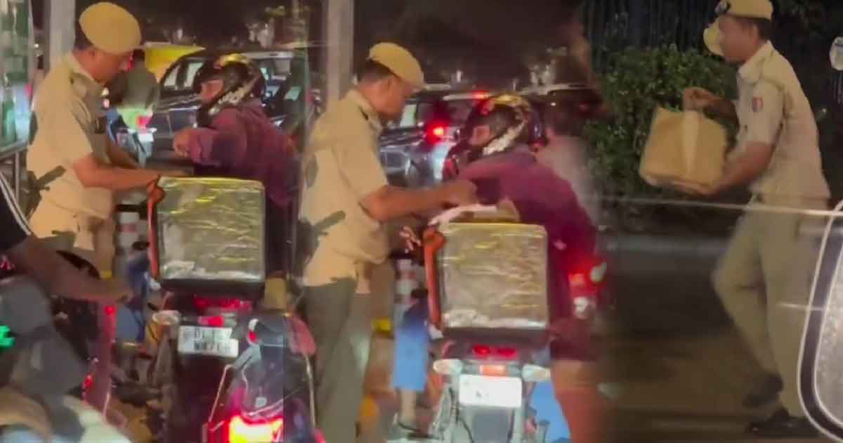  ഡെലിവറി ബോയിയെ തടഞ്ഞ് ജന്തർ മന്തറിലേക്കുള്ള ഭക്ഷണപ്പൊതികൾ തട്ടിയെടുത്ത് ഡൽഹി പോലീസ്; വ്യാപക വിമർശനം | Delhi Police Snatch Jantar Mantar Food