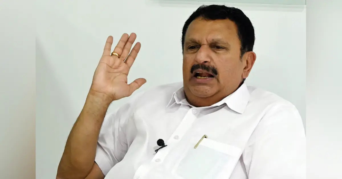  ‘കൊടിയും ബാനറും കെട്ടി ഭക്ഷണം നൽകരുത്’; ആശുപത്രികളിൽ കമ്മ്യൂണിറ്റി കിച്ചനുകൾ തുടങ്ങുമെന്ന് ആരോഗ്യമന്ത്രി കെ. മുരളീധരൻ