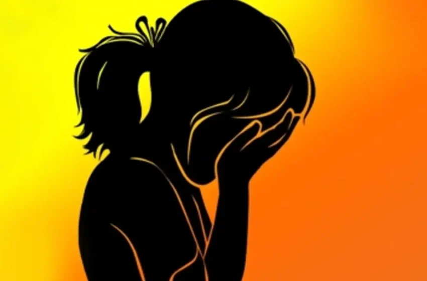 കോന്നിയിൽ ഒമ്പതാം ക്ലാസ് വിദ്യാർത്ഥിനിക്ക് നേരെ സഹപാഠികളുടെ ലൈംഗികാതിക്രമം; പ്രതികളിൽ ഒരാൾ പെൺകുട്ടി; ആറുപേർക്കെതിരേ കേസ്