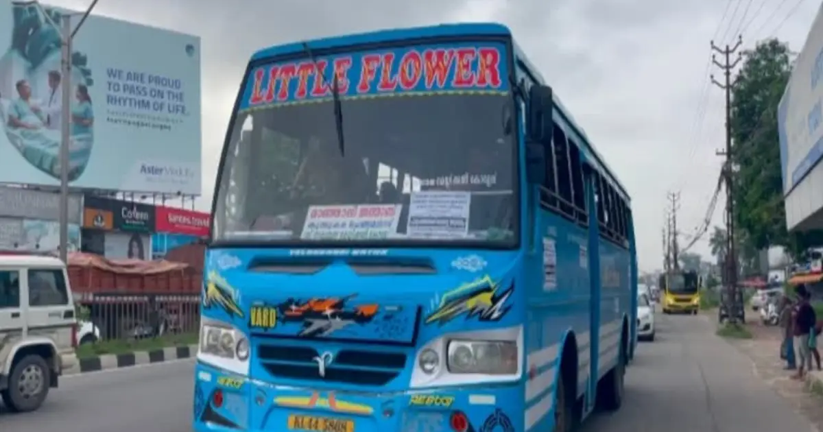വരുമാന നഷ്ടത്തിൽ സർവീസ് നിർത്തിയതിന് പിഴ ചുമത്തി; ഒ​രു രൂ​പ വീ​തം സ​ഹാ​യം തേ​ടി സ്വകാര്യ ബ​സു​ട​മ