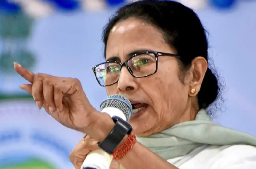  ‘എന്നെ നിശബ്ദയാക്കണമെങ്കിൽ, നിങ്ങൾ എന്നെ കൊല്ലേണ്ടി വരും’; ബിജെപിക്കെതിരെ രൂക്ഷ വിമർശനവുമായി മമത ബാനർജി