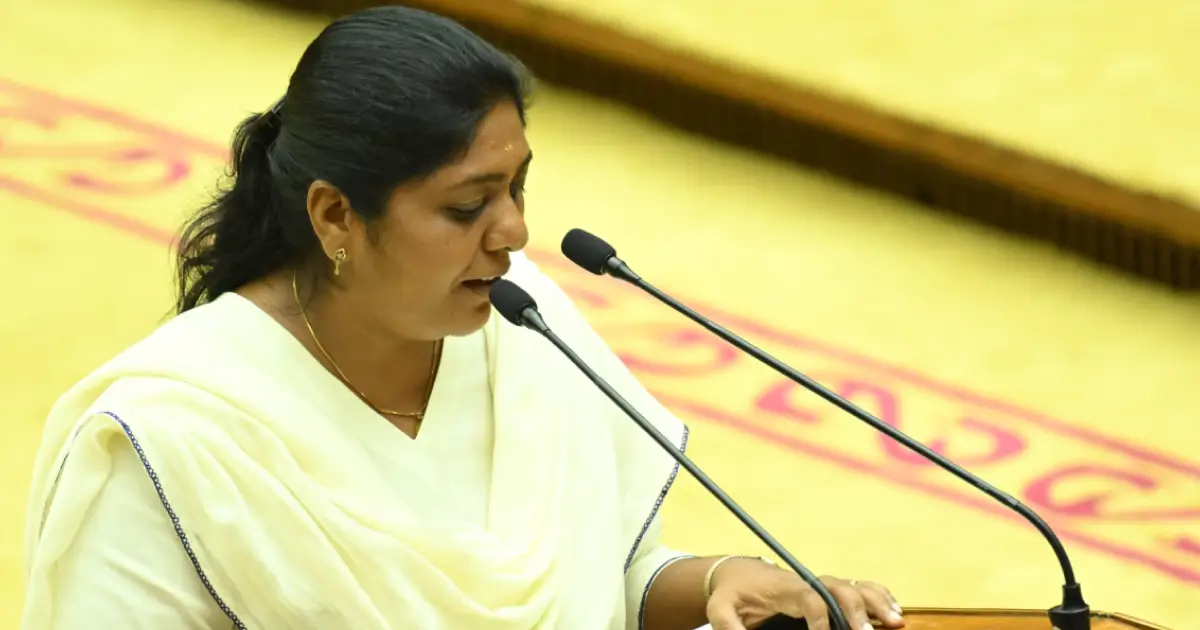 ‘മൂന്നു കോടി തന്നാൽ മന്ത്രിയാക്കാം’; എംഎൽഎ വിദ്യാ ബാലകൃഷ്‌ണന് ഡൽഹിയിൽനിന്ന് ഫോൺ, വിളിവന്നത് പ്രിയങ്ക ഗാന്ധിയുടെ ഓഫിസിൽനിന്ന് എന്ന വ്യാജേന