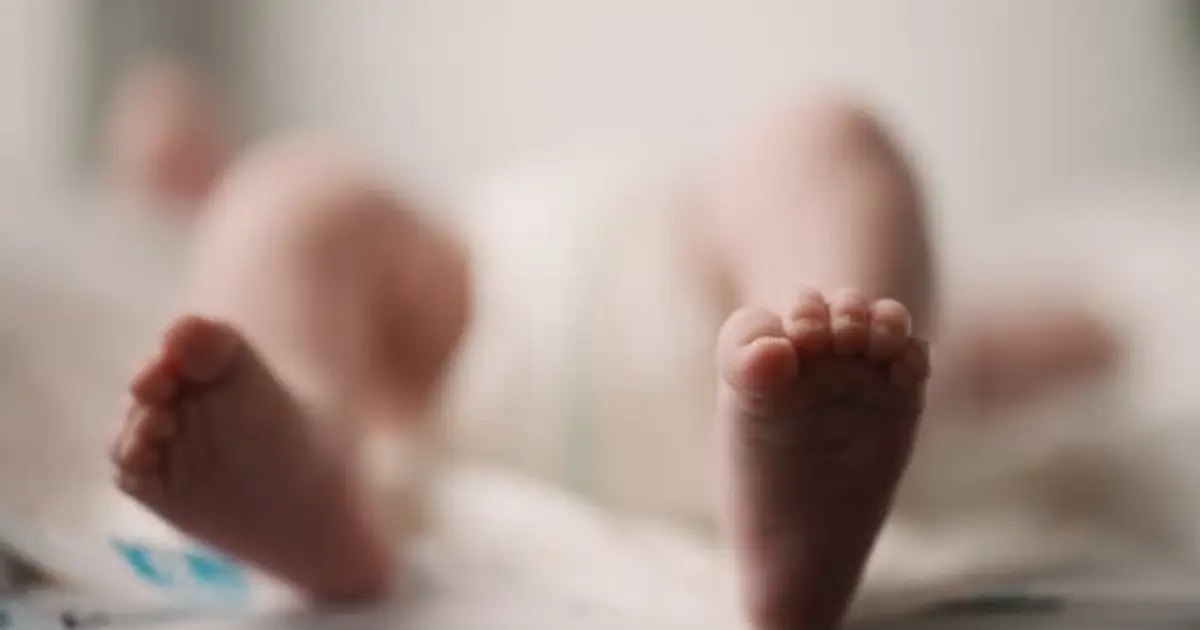  ഭർത്താവുമായി വേർപിരിഞ്ഞു, വിദേശത്തുനിന്നെത്തി രഹസ്യ പ്രസവം; കോഴിക്കോട് 16 ദിവസം പ്രായമുള്ള കുഞ്ഞിനെ ഉപേക്ഷിച്ച അമ്മ പിടിയില്‍