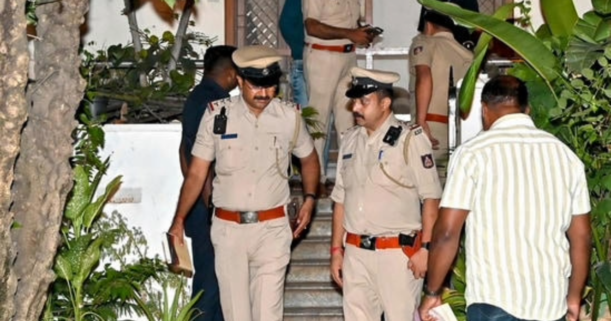 'മകൻ കടുത്ത മദ്യപാനി, ആസിഡ് കുടിപ്പിച്ചു'; ആത്മഹത്യയെന്ന് കരുതിയ യുവാവിന്റെ മരണം കൊലപാതകം, മാതാപിതാക്കൾ അറസ്റ്റിൽ
