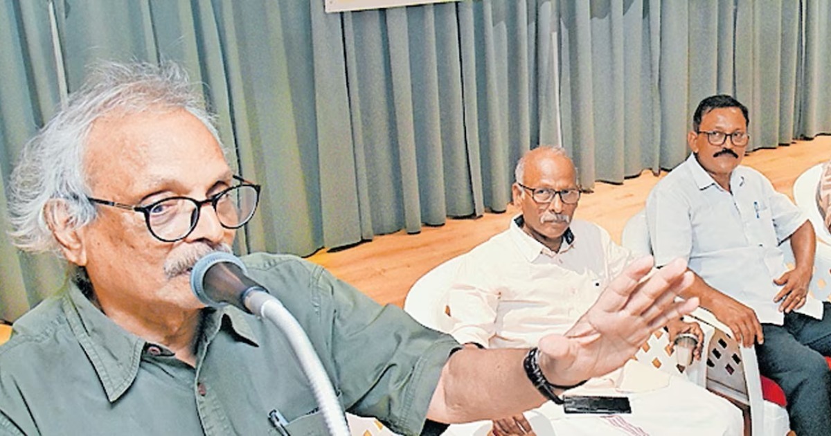 'കാണികളെ മറക്കുന്നത് എല്ലാവർക്കും പാഠം; ഫുട്ബോളിൽ ബ്രസീലിന്റെയും തെരഞ്ഞെടുപ്പിൽ ഇടതുപക്ഷത്തിന്റെയും തോൽവി കാണിക്കുന്നത് അതാണ്'- എം. മുകുന്ദൻ