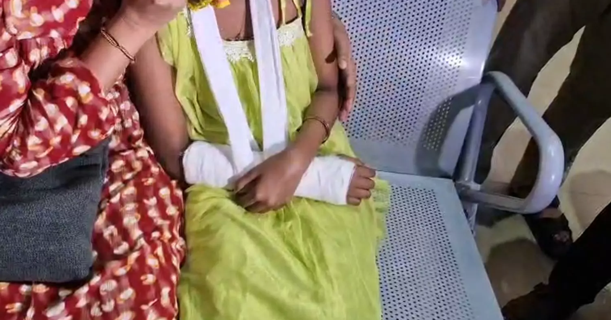 ഹോം വർക്ക് ചെയ്തില്ല; അധ്യാപകൻ കുട്ടിയുടെ കൈ തല്ലിയൊടിച്ചെന്ന് പരാതി