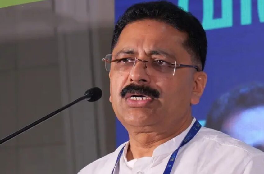  ‘പിശകുകൾ സംഭവിച്ചാൽ കുട്ടികളെ തിരുത്തണം, അല്ലെങ്കിൽ അവർ മയ, കുയി, പുയ എന്നൊക്കെയാവും പറയുക’; വിശദീകരണവുമായി കെ.ടി ജലീൽ