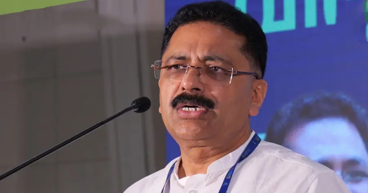 'പിശകുകൾ സംഭവിച്ചാൽ കുട്ടികളെ തിരുത്തണം, അല്ലെങ്കിൽ അവർ മയ, കുയി, പുയ എന്നൊക്കെയാവും പറയുക'; വിശദീകരണവുമായി കെ.ടി ജലീൽ
