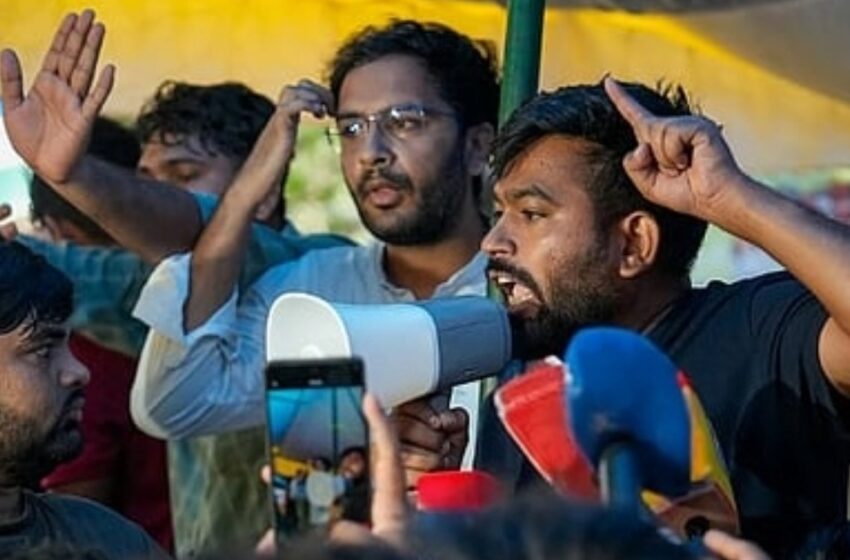  കോക്രോച്ച് ജനതാ പാർട്ടി സ്ഥാപകൻ അഭിജീത് ദിപ്കെ അനിശ്ചിതകാല നിരാഹാര സമരത്തിൽ
