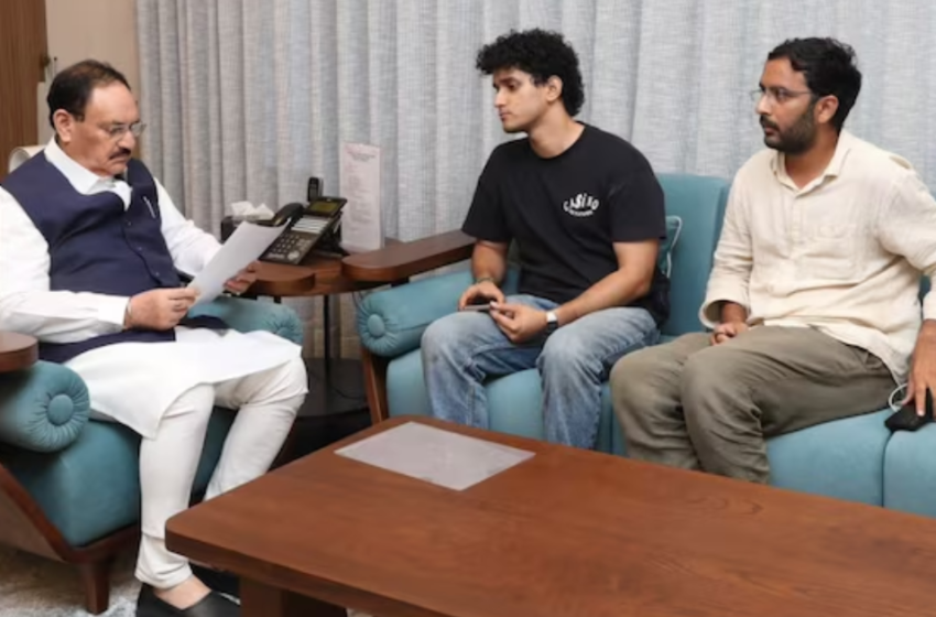  ‘ആത്മഹത്യ ചെയ്ത വിദ്യാർത്ഥികൾക്ക് 1 കോടി രൂപ നഷ്ടപരിഹാരം’; കേന്ദ്ര മന്ത്രിയെ കണ്ട് 3 ആവശ്യങ്ങൾഅറിയിച്ച് സിജെപി നേതാക്കൾ