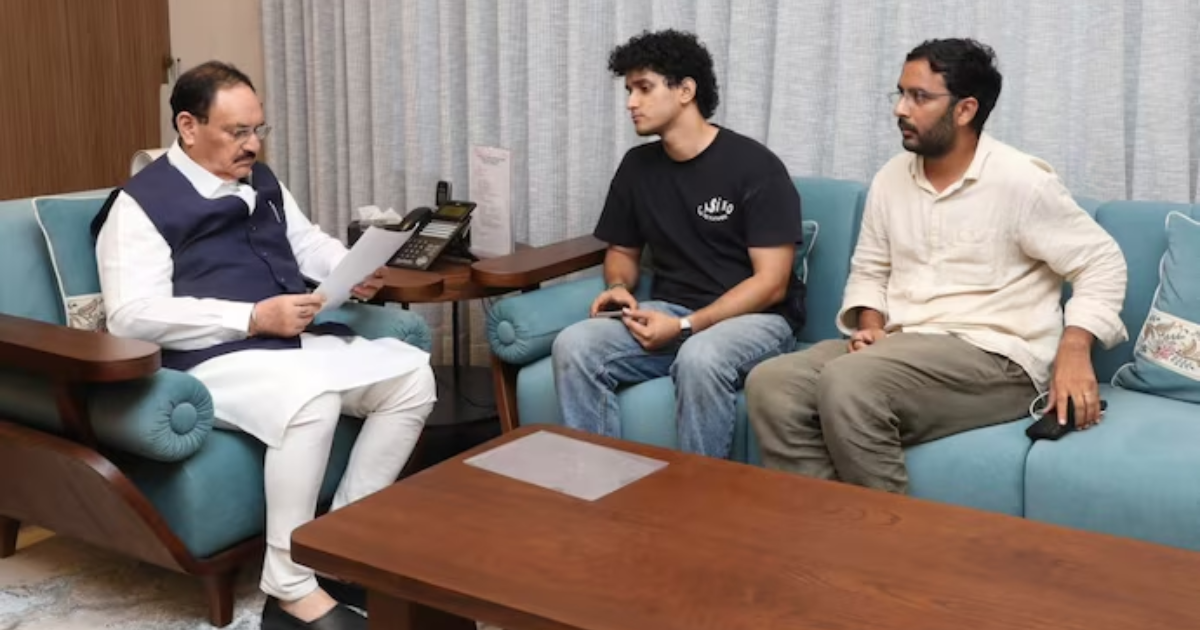 'ആത്മഹത്യ ചെയ്ത വിദ്യാർത്ഥികൾക്ക് 1 കോടി രൂപ നഷ്ടപരിഹാരം'; കേന്ദ്ര മന്ത്രിയെ കണ്ട് 3 ആവശ്യങ്ങൾഅറിയിച്ച് സിജെപി നേതാക്കൾ