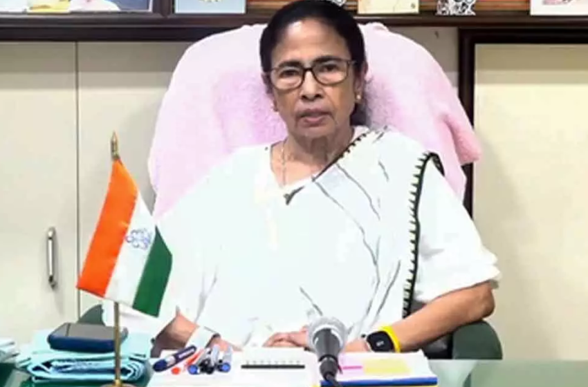  ‘വിമതരെ പാർട്ടിയിലേക്ക് തിരിച്ചെടുക്കില്ല, പോയവരുടെ ഒഴിവിലേക്ക് പുതിയ ആളുകൾ തയ്യാർ’; തൃണമൂൽ വിമതരോട് ബിജെപിയിൽ ചേരാൻ വെല്ലുവിളിച്ച് മമത