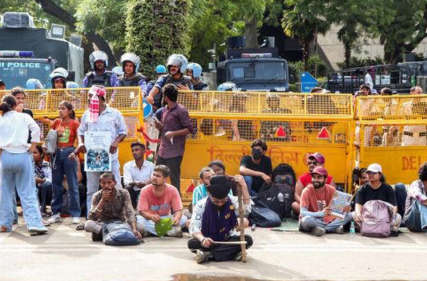 ‘നിരോധരാജ്ഞ ലംഘിച്ചു, വധശ്രമം, കലാപശ്രമം’; പാർലമെന്റ് മാർച്ചിലെ പ്രതിഷേധക്കാർക്കെതിരെ ഗുരുതര വകുപ്പുകൾ ചുമത്തി പോലീസ്