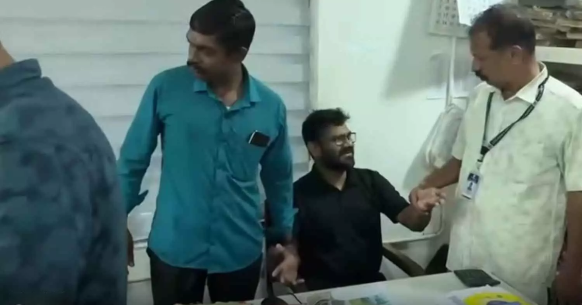 വസ്തു തരം മാറ്റാൻ 5000 കൈക്കൂലി; തിരുവനന്തപുരത്ത് വില്ലേജ് അസിസ്റ്റന്റ് പിടിയിൽ