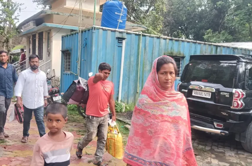  ‘ഞങ്ങൾ ഇന്ത്യക്കാരാണെന്ന് അന്ന് കരഞ്ഞു പറഞ്ഞതല്ലേ?’; നിയമപോരാട്ടത്തിനൊടുവിൽ ബംഗ്ലാദേശിലേക്ക് നാടുകടത്തപ്പെട്ട കുടുംബങ്ങൾ തിരിച്ചെത്തി