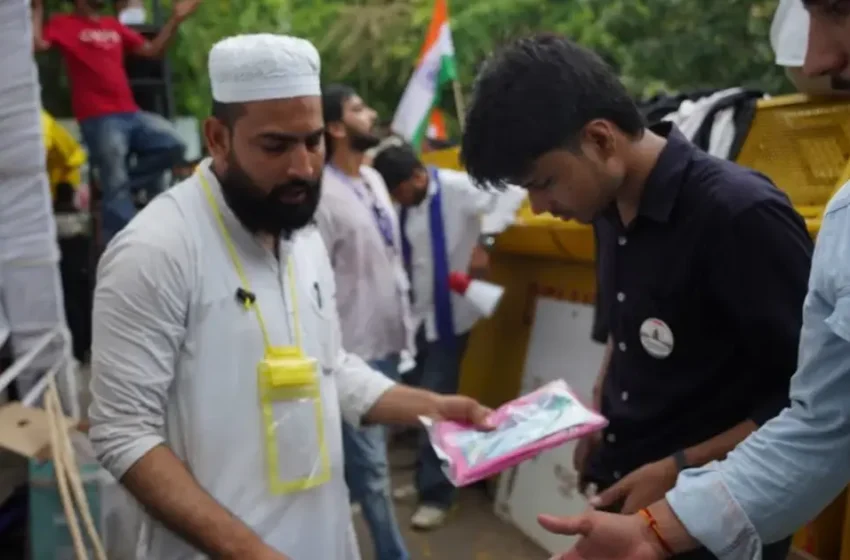  ‘പോലീസ് എത്ര വേട്ടയാടിയാലും വിദ്യാർത്ഥികൾക്കൊപ്പം നിൽക്കും’; നീറ്റ് സമരത്തിന് പിന്നാലെ ജാർഖണ്ഡിലും; വിദ്യാർത്ഥി സമരത്തിന് പിന്തുണയുമായി മുഹമ്മദ് ജുനൈദ് റാഞ്ചിയിൽ