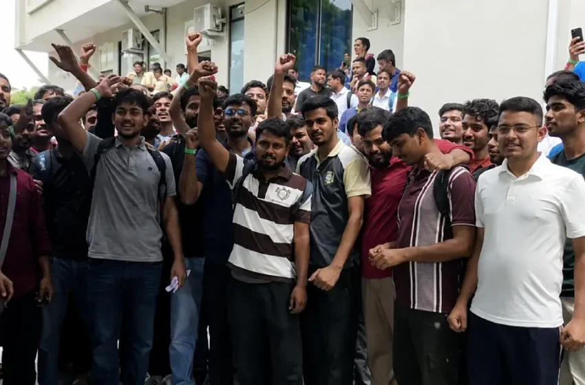  നീറ്റ് പി.ജിക്ക് പിന്നാലെ എയിംസ് പരീക്ഷയിലും വീഴ്ച; ജയ്‌പൂരിലെ സെന്ററിൽ സെർവർ തകരാർ, പ്രതിഷേധിച്ച് ഉദ്യോഗാർഥികൾ