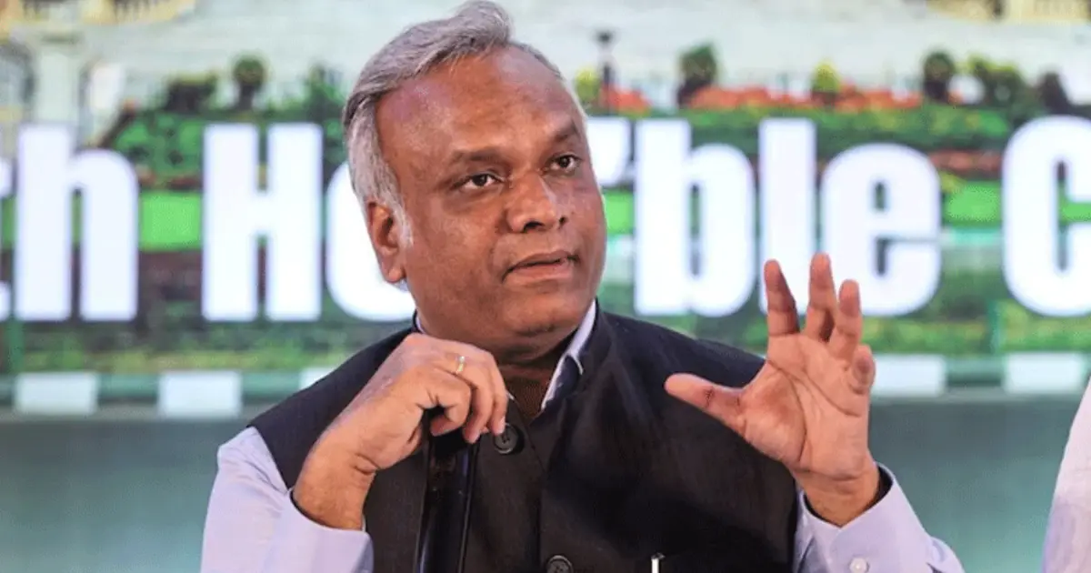  ‘ഏത് സ്വാതന്ത്ര്യ സമരത്തിലാണ് ആർഎസ്എസ് പങ്കെടുത്തത്?’; രക്തസാക്ഷികളുടെ പട്ടിക ചോദിച്ച് പ്രിയങ്ക് ഖാർഗെ, മറുപടിയുമായി ബിജെപി