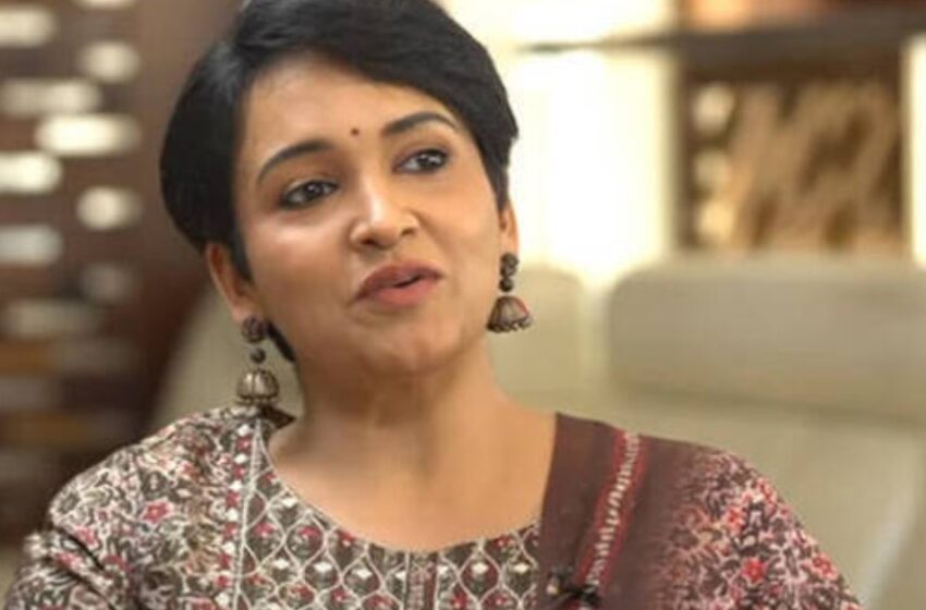  ‘ജീൻസും ജുബ്ബയുമിട്ട് സഞ്ചിയുമായി ഒരാൾ, ചോദിച്ചപ്പോൾ മരിച്ചയാളെന്ന് മറുപടി; ആത്മാക്കളെ കാണാനുള്ള കഴിവ് ലഭിച്ച ഉടൻ വേണ്ടെന്നുവെച്ചു’- നടി ലെന