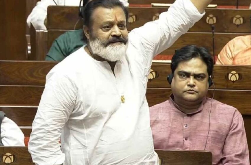  ‘കേരളം കേരളം കേളികൊട്ടുയരുന്ന…’; ആനന്ദത്താൽ രാജ്യസഭയിൽ പാട്ടുപാടി സുരേഷ് ഗോപി