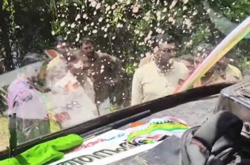  പത്തനംതിട്ടയിൽ പ്രിയദർശിനി ബസുകൾ തടഞ്ഞ് സ്വകാര്യ ബസുടമകളുടെ പ്രതിഷേധം; സർവീസ് തടസ്സപ്പെട്ടു