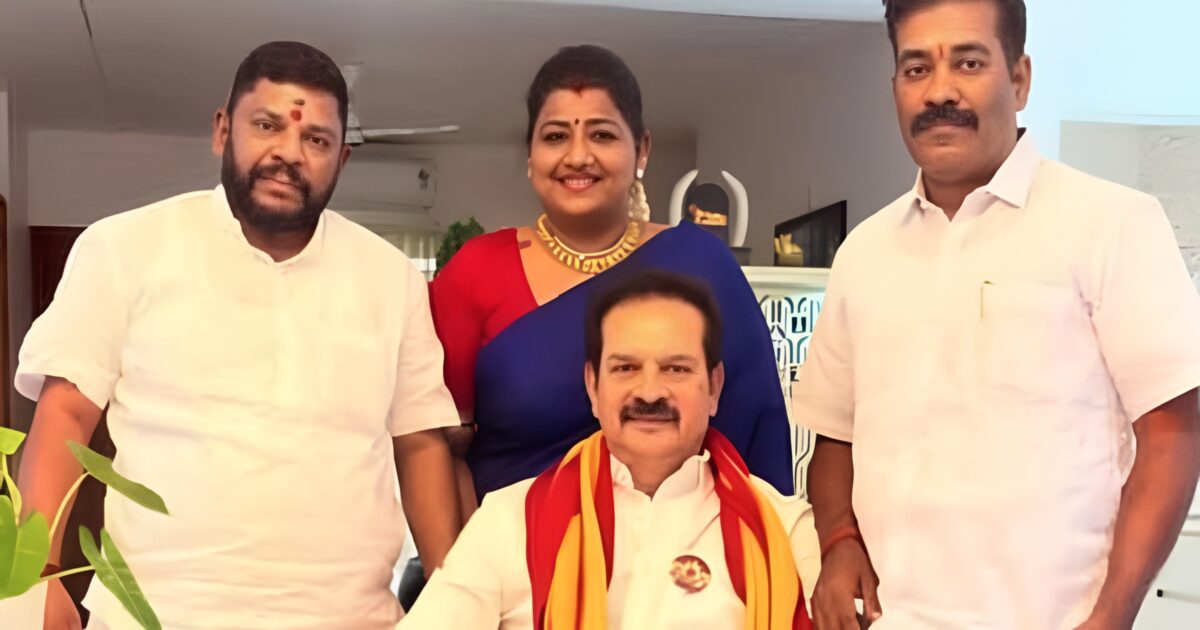ബിജെപി വിട്ട നടൻ ദേവൻ ടിവികെയിലേക്ക്, നേതാക്കളുമായി ചർച്ച നടത്തി; സംസ്ഥാന അധ്യക്ഷനായേക്കും