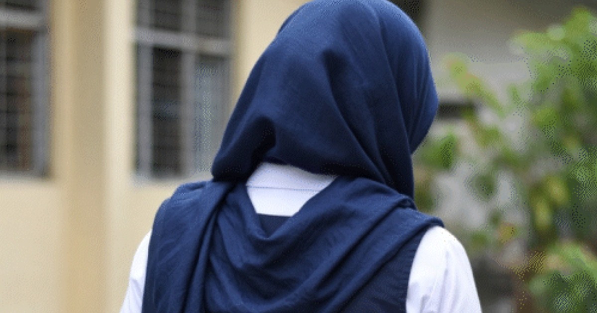  ‘ഹിജാബ് ഇസ്‌ലാമിൽ അനിവാര്യമല്ല; യൂണിഫോമിനൊപ്പം അനുവദിക്കാനാവില്ല’: വിദ്യാർഥിനിയുടെ ഹരജി തള്ളി അലഹബാദ് ഹൈക്കോടതി