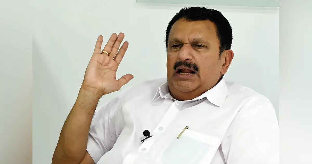 'പിണറായി പോയതിൻ്റെ മൂന്നിലൊന്നു പോലും വി.ഡി സതീശൻ പോയിട്ടില്ല, ഏതായാലും സർക്കാരിന് ഒരു രൂപ പോലും ചെലവില്ല'; മുഖ്യമന്ത്രിയുടെ വിമാനയാത്രാ വിവാദത്തിൽ മന്ത്രി കെ. മുരളീധരൻ