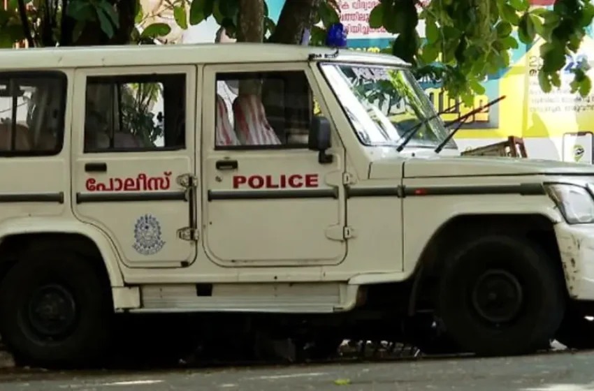  പോലീസിനു നേരെ ലഹരി മാഫിയയുടെ ആക്രമണം; ഡാൻസാഫ് ഉദ്യോഗസ്ഥരെ കാറിടിച്ചു കൊല്ലാൻ ശ്രമം, കാലിലൂടെ കാർ കയറ്റിയിറക്കി