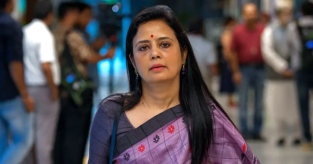  ‘കേന്ദ്രമന്ത്രിമാരുടെ പരിപാടികളിൽ നിന്നും മുതിർന്ന മുസ്‌ലിം ഉദ്യോഗസ്ഥരെ മാറ്റിനിർത്തുന്നു, ഇത് വർഗീയ അസംബന്ധം’; ബംഗാളിലെ ബിജെപി സർക്കാരിനെതിരെ മഹുവ മൊയ്ത്ര