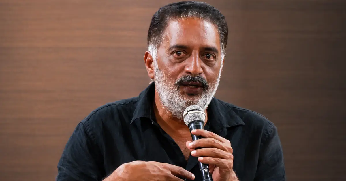 'ഓരോ പൗരന്റെയും അന്തസ്സിനായി പ്രതിഷേധത്തിൽ പങ്കെടുക്കണം'; വോട്ടർപട്ടിക പരിഷ്‌കരണത്തിനെതിരെ പ്രകാശ് രാജ്