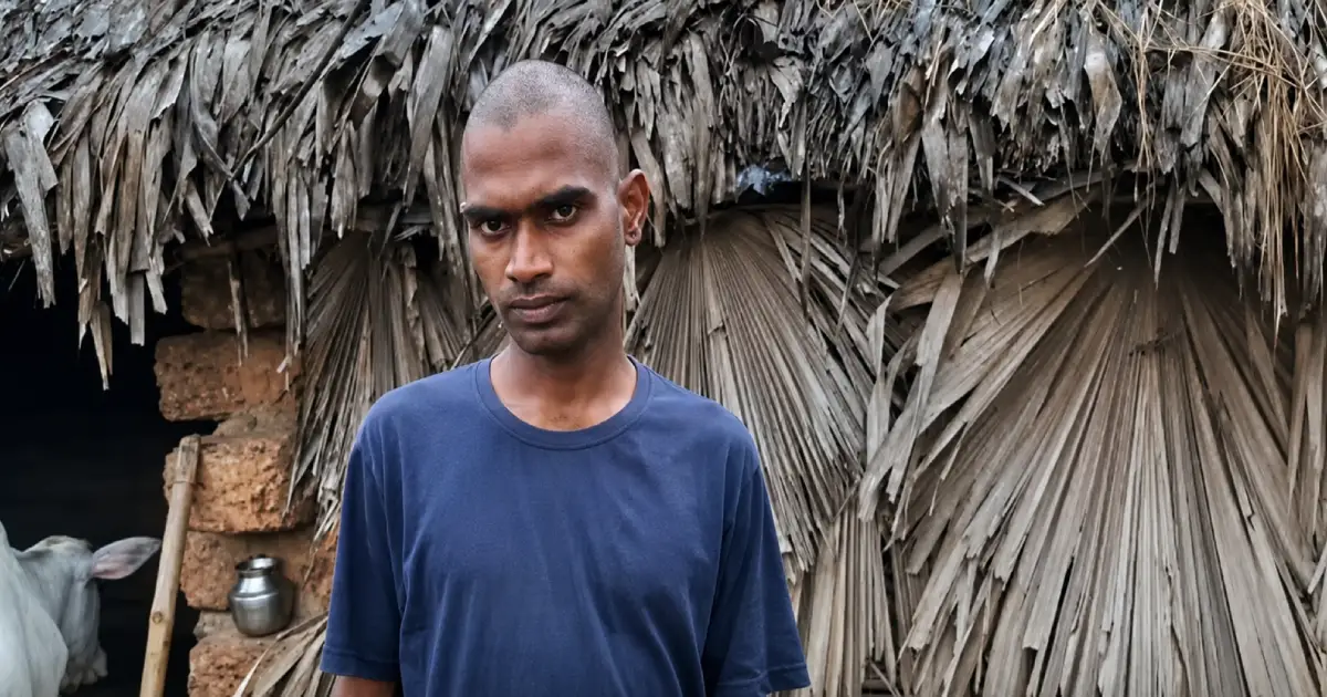  മൃതദേഹം സംസ്കരിച്ച് അന്ത്യകർമങ്ങളും നടത്തി കുടുംബം; ഒരു മാസം കഴിഞ്ഞ് ജീവനോടെ തിരിച്ചെത്തി യുവാവ്, അന്വേഷണം