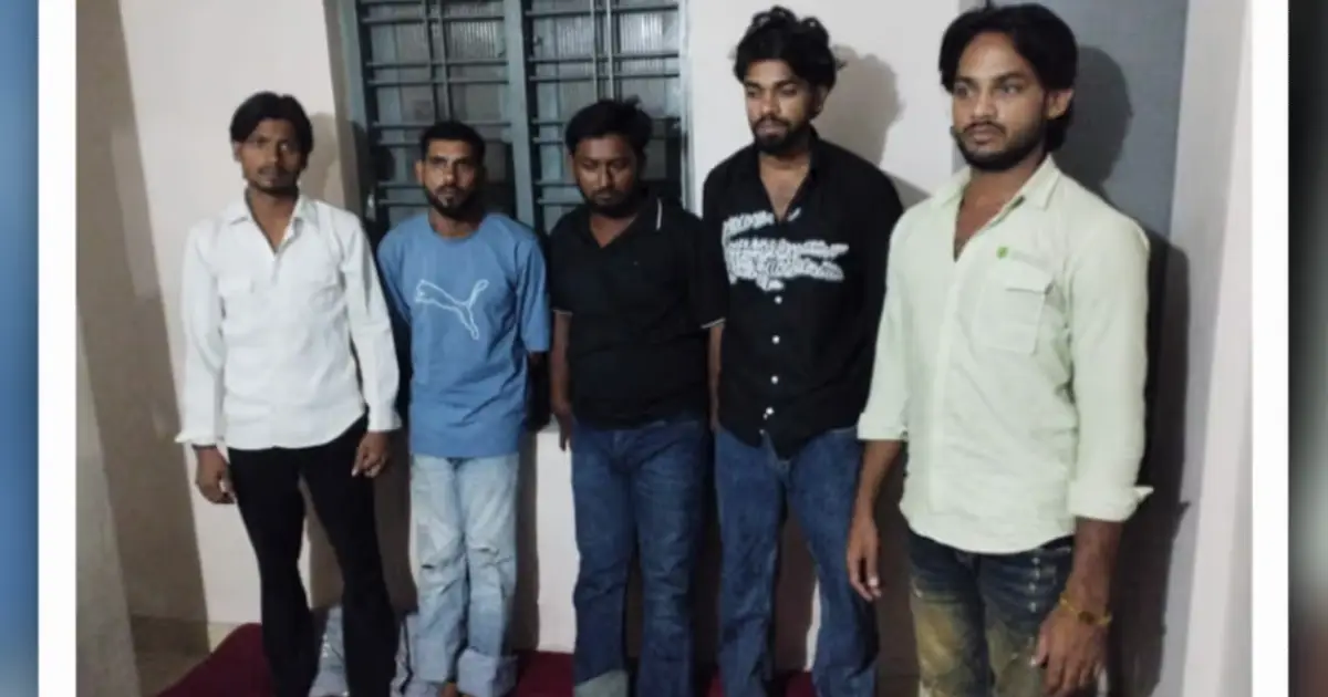 പറന്നിറങ്ങി കവർച്ച, ആഡംബര പ്ലാൻ പൊളിച്ച് പൊലീസ്; കേരളത്തിൽ മോഷണത്തിനെത്തിയ 11 അംഗ യു.പി സംഘം പിടിയിൽ