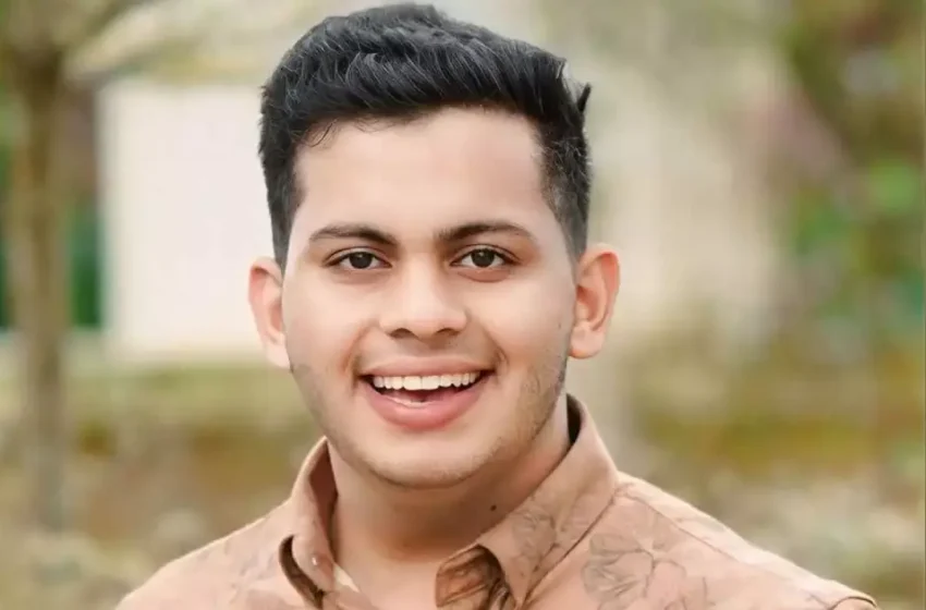  ‘ഡോക്ടർമാർക്കും അഭിഭാഷകർക്കും ഉള്ളതുപോലെ അധ്യാപകർക്കും വേണം പേരിനൊപ്പം ചുരുക്കെഴുത്ത്’; സർക്കാരിന് നിവേദനവുമായി അധ്യാപകൻ
