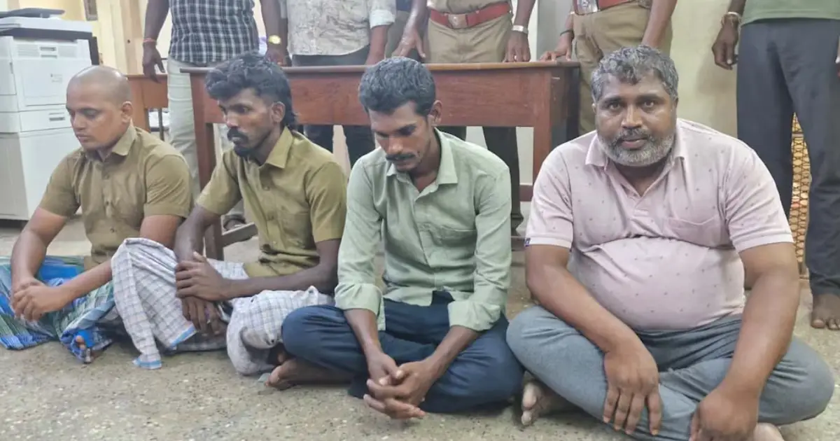  സ്വർണവും പണവും കാണിച്ച് വീഡിയോയിട്ടു, പിന്നാലെ വീടു കണ്ടുപിടിച്ച് കവർച്ച; യൂട്യൂബറുടെ വീട്ടിലെ 118 പവൻ മോഷണത്തിൽ 4 പേർ പിടിയിൽ