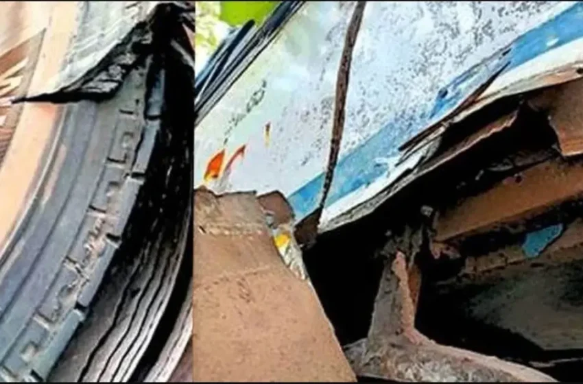  ഓടിക്കൊണ്ടിരുന്ന പ്രിയദർശിനി ബസിന്റെ ടയർ പൊട്ടിത്തെറിച്ച് പ്ലാറ്റ്ഫോം തകർന്നു; സീറ്റിലിരുന്ന യുവതി താഴേക്ക് വീണ് കാലൊടിഞ്ഞു
