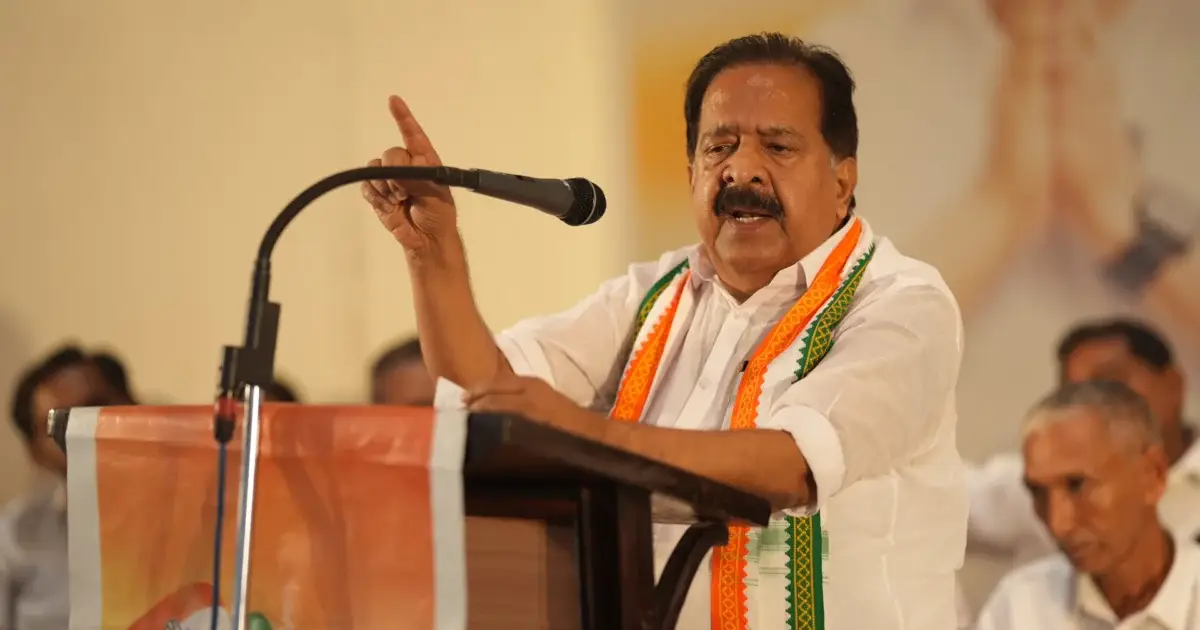 തൂഫാനില്‍പെട്ടവര്‍ ഫോട്ടോ എടുക്കാന്‍ വരരുത്; മന്ത്രിമാര്‍ക്കൊപ്പം ഫോട്ടോ എടുത്തവരാണെങ്കിലും കുടുങ്ങും, ഒരു ഇളവുമുണ്ടാകില്ല; ഓപ്പറേഷൻ തൂഫാൻ 2.0 പ്രഖ്യാപിച്ച് ചെന്നിത്തല