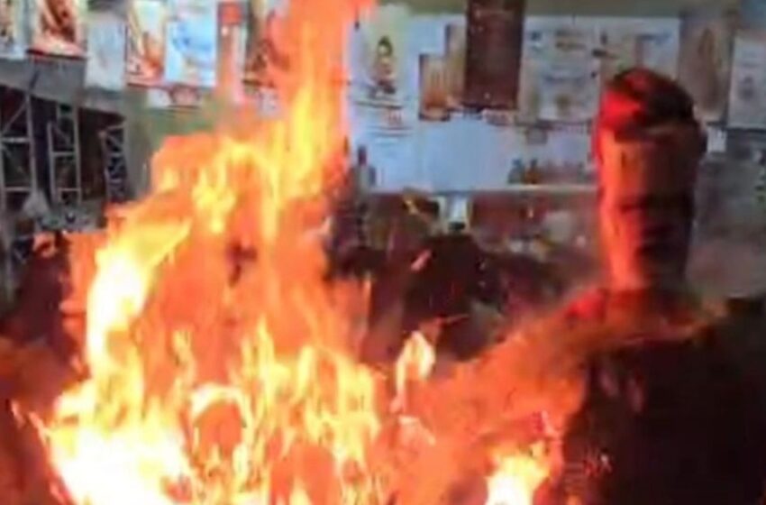  മോദിയുടെ ജന്മദിനത്തിൽ കോലം കത്തിച്ച് പ്രതിഷേധം: 21 കർഷകർക്കെതിരെ കേസ്