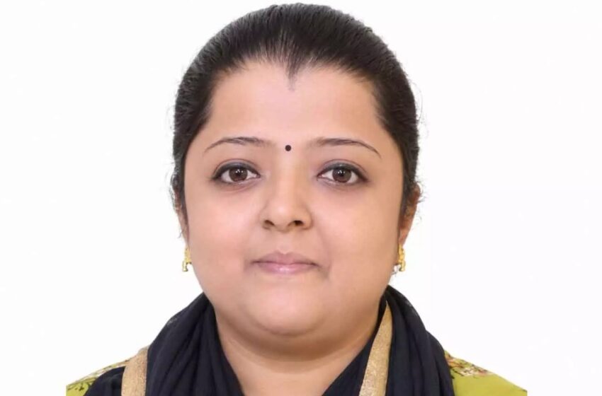  വടക്കൻ പറവൂരിൽ ബസിൽ നിന്ന് തെറിച്ചുവീണ് യുവതി മരിച്ചു