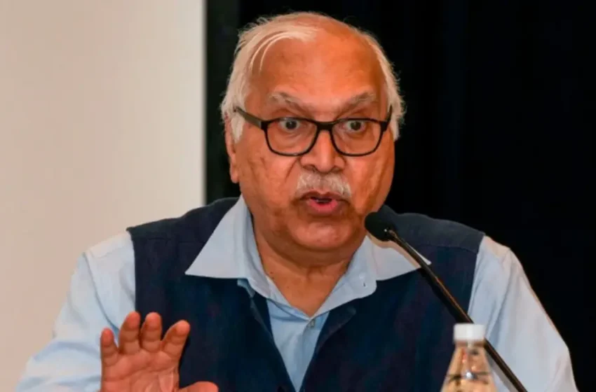  ’15 ശതമാനത്തോളം ജനങ്ങളെ വോട്ടർ പട്ടികയിൽ നിന്നും തുടച്ചുനീക്കി’; തെരഞ്ഞെടുപ്പ് കമ്മീഷനെതിരെ രൂക്ഷവിമർശനവുമായി എസ്.വൈ ഖുറൈശി