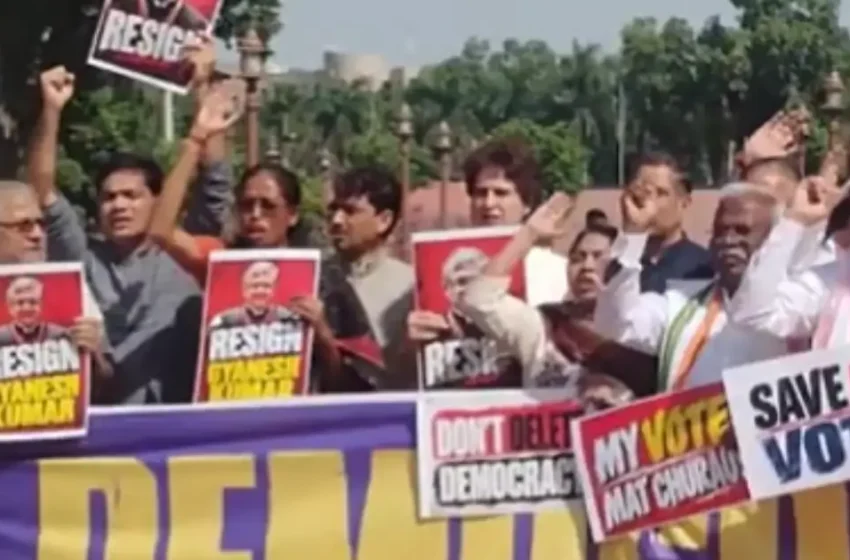  ഗ്യാനേഷ് കുമാറിൻ്റെ രാജി: ഡൽഹിയിൽ ഒറ്റക്കെട്ടായി ഇന്ത്യ സഖ്യത്തിന്റെ വൻ പ്രതിഷേധം; മാര്‍ച്ച് തടഞ്ഞ് പൊലീസ്