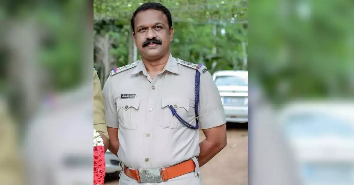  യുവതിക്ക് വിവാഹവാഗ്ദാനം നൽകി ഗർഭിണിയാക്കിയ ശേഷം പിന്മാറി; സിഐക്ക് സസ്പെൻഷൻ