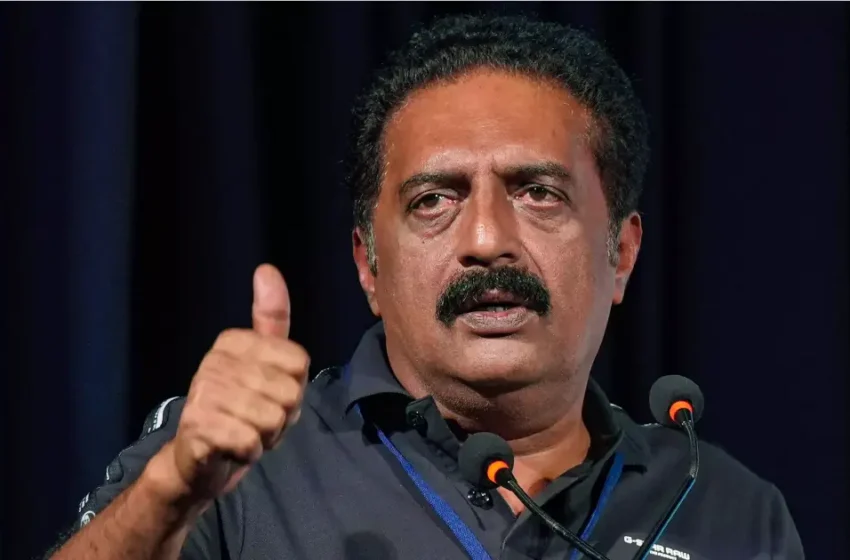  ‘നാലെണ്ണം കൈവശം വെക്കാൻ ഇതെന്താ ക്രെഡിറ്റ് കാർഡാണോ?’; നാല് വോട്ടർ ഐഡിയുണ്ടെന്ന പ്രചാരണങ്ങൾക്ക് ചുട്ടമറുപടിയുമായി പ്രകാശ് രാജ്