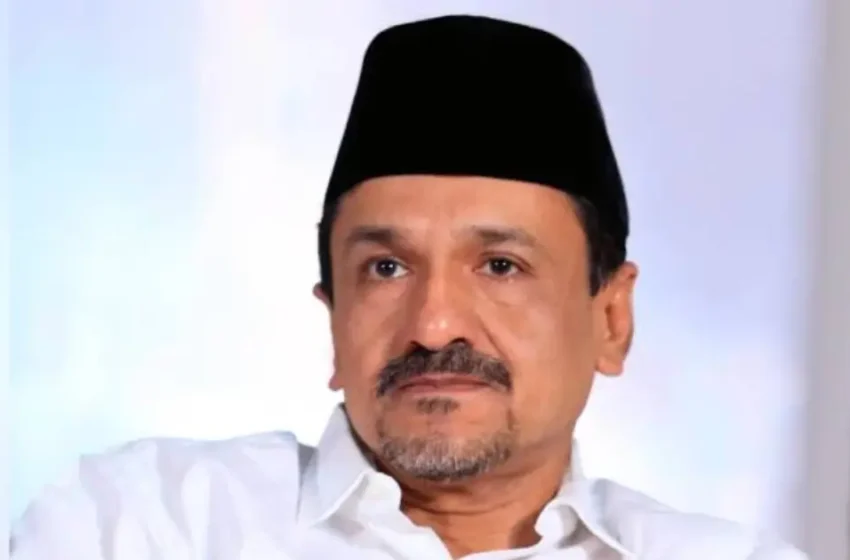  ‘വഖഫ് ബോർഡിൽ പരിഗണിക്കപ്പെട്ടാത്തവർക്ക് ഹജ്ജ് കമ്മിറ്റിയിൽ ഉൾപ്പെടെ അവസരം നൽകും, പുനഃസംഘടനയുമായി ബന്ധപ്പെട്ട് ഇതുവരെ ആരും നേരിട്ട് പരാതി ഉന്നയിച്ചിട്ടില്ല’; സാദിഖലി തങ്ങൾ