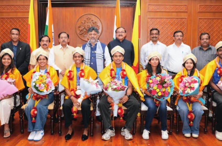 ‘സ്വർണം നേടിയവർക്ക് ഒരു കോടി, സർക്കാർ ജോലിയിൽ 2% സംവരണം’; ഏഷ്യൻ ഗെയിംസ് താരങ്ങൾക്ക് വൻ പാരിതോഷികം പ്രഖ്യാപിച്ച് കർണാടക സർക്കാർ