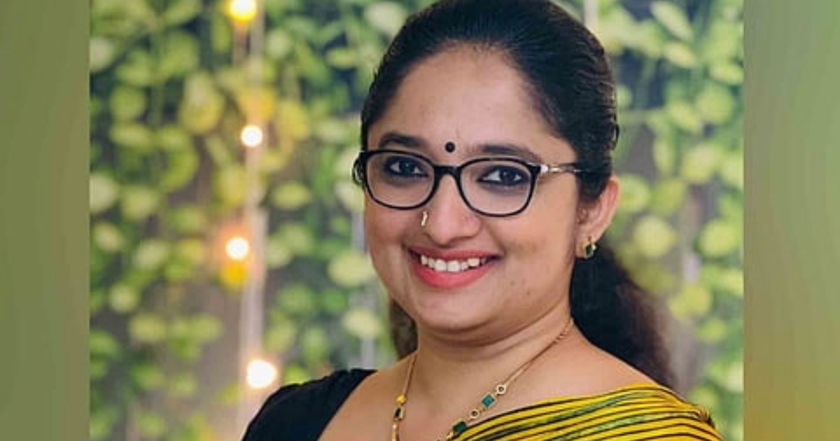  തദ്ദേശവകുപ്പിലെ ഐഎഎസ് പോര്: ‘അത് ഞാനല്ല, വലിയ സത്യങ്ങളും ചെറിയ നുണകളും തമ്മിലാണ് പോര്’; മത്സരങ്ങളൊന്നുമില്ലെന്ന് ദിവ്യ അയ്യർ ഐഎഎസ്