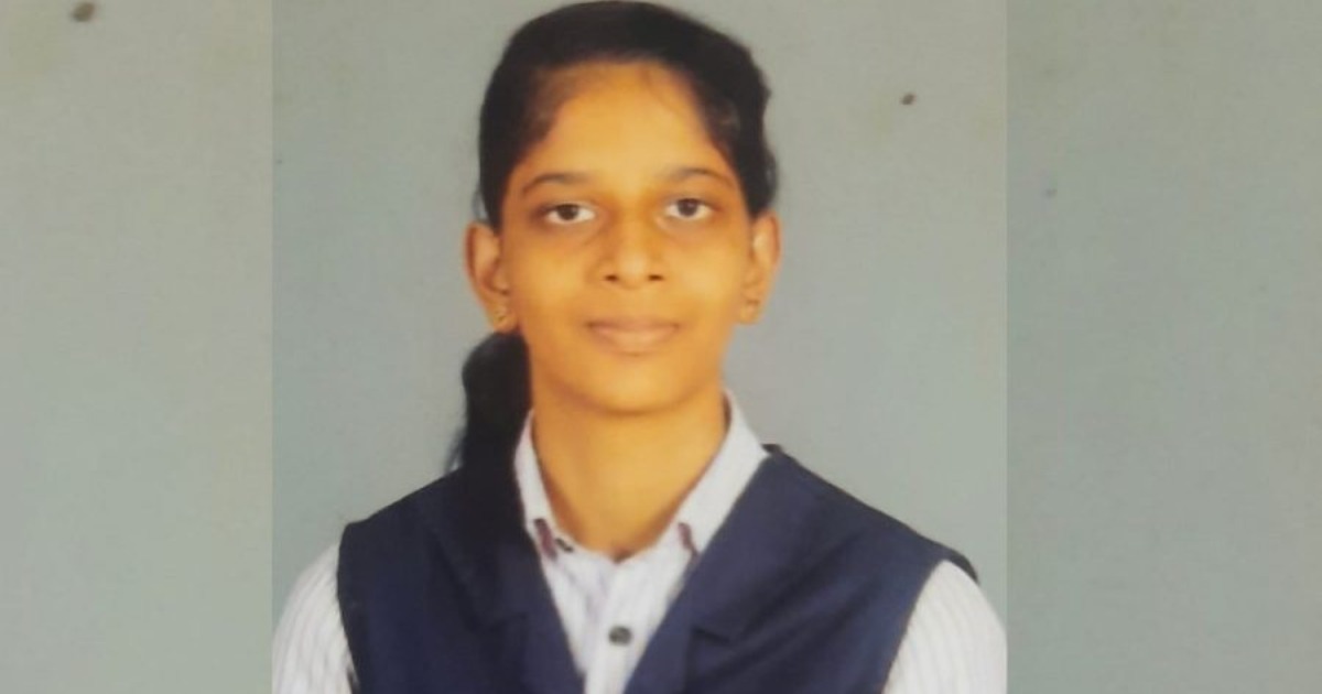 കോട്ടയത്ത് സ്വകാര്യബസ് നടപ്പാതയിലേക്ക് ഇടിച്ചുകയറി; 19 കാരിക്ക് ദാരുണാന്ത്യം