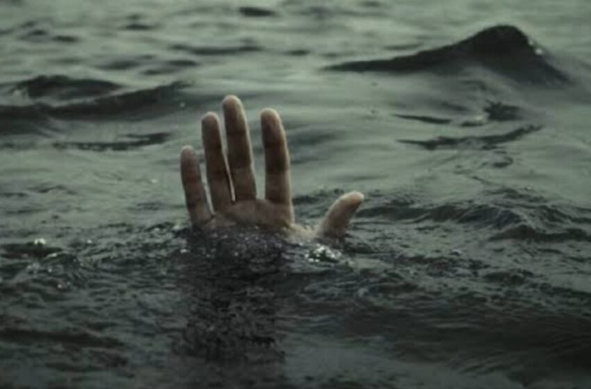  പട്ടാമ്പിയിൽ കളിക്കുന്നതിനിടെ കുളത്തിൽ വീണ് രണ്ട് കുട്ടികൾക്ക് ദാരുണാന്ത്യം
